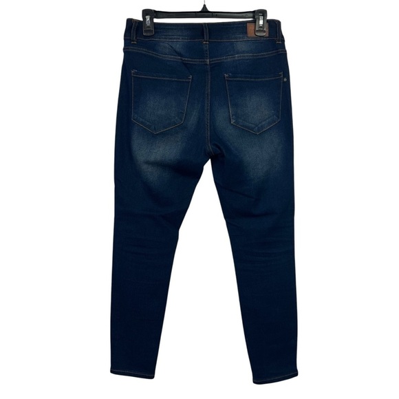 Tahari Women’s Blue Jeans Sz 10/30 Dark Wash Skinny Stretch Pockets Distressed - Picture 3 of 12